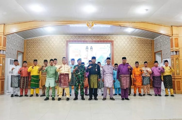 Sekda Pimpin Upacara HUT Provinsi Jambi ke-68 di Tanjab Barat