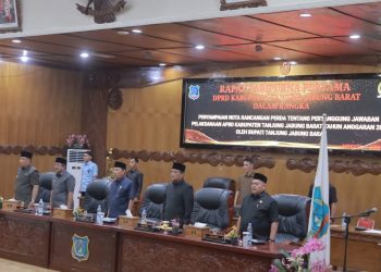 Bupati Anwar Sadat Sampaikan Nota Pengantar Ranperda Pertanggungjawaban APBD 2024 di Paripurna DPRD