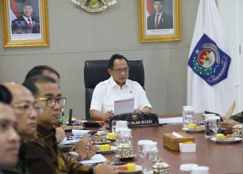 Mendagri Minta Pemda Segera Bentuk Satgas dan Koordinasi dengan BGN untuk Percepat Program MBG