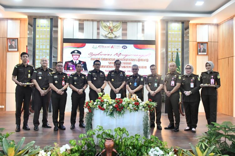 Kejaksaam Tinggi Jambi Gelar Syukuran Hari Bhakti Adhyaksa Tahun 2025 