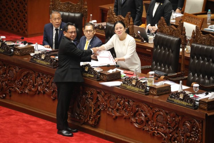 10 RUU Kabupaten/Kota Disetujui Menjadi Undang-Undang, Mendagri: Perkuat Kepastian Hukum dan Tata Wilayah 