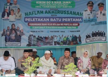 Wabup Katamso Hadiri Haul dan Haflah Akhirussanah, Teken Pembangunan Ruang Kelas Baru Ponpes Al-Husna