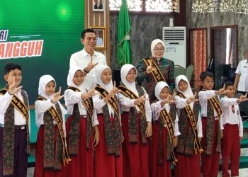 Bupati Fadhil Kukuhkan Bunda Literasi dan Duta Baca Pelajar Batanghari