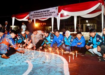 Kapolres Sarolangun Gelar Aksi Damai Nyalakan Lilin Bersama Wakil Bupati Sarolangun Dan Puluhan Ojol serta Mahasiswa.