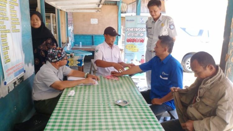 Jasa Raharja Muara Bungo Gelar Cek Kesehatan Gratis untuk Pengemudi dan Warga