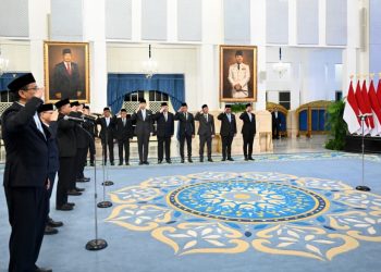 Presiden Prabowo Lantik Empat Menteri dan Satu Wakil Menteri Kabinet Merah Putih