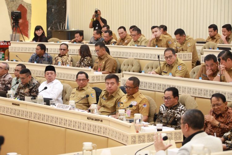 Mendagri Apresiasi Dukungan Komisi II DPR RI terhadap Peningkatan Kinerja Kemendagri TA 2026