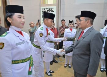 Kukuhkan Paskibraka Kota Jambi, Maulana: Simbol Persatuan, Disiplin, serta Semangat Nasionalisme