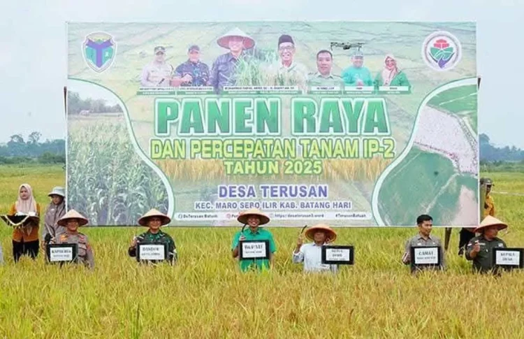 Bupati Batanghari Wujudkan Petani Terusan Sejahtera