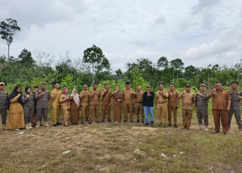 Wakil Bupati Tanjung Jabung Barat Tinjau Lokasi Rencana Pembangunan TPST di Kecamatan Merlung
