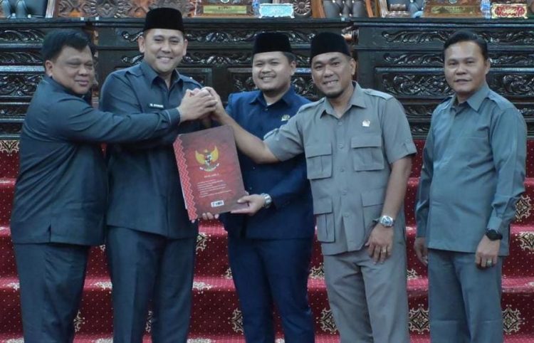 Bupati Merangin dan DPRD Tandatangani Kesepakatan KUA dan PPAS Tahun 2026