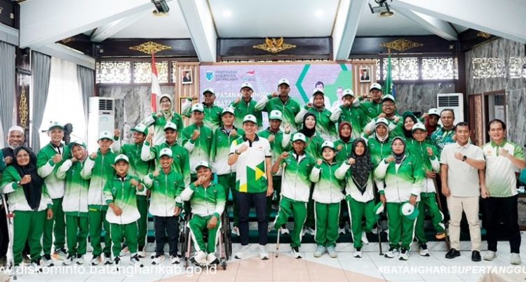 Bupati Fadhil Arief Lepas Kontingen NPCI Batang Hari Ikut Peparprov Jambi 2025: Prestasi Menjadi Penyemangat