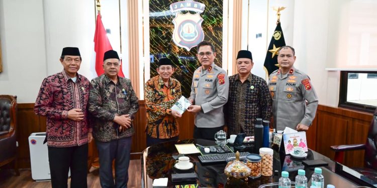 Kapolda Jambi Jalin Silaturahmi dengan MUI, Perkuat Sinergi Jaga Kerukunan dan Cegah Radikalisme