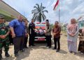 Bupati BBS Serahkan Langsung 1 Unit Mobil Ambulance kepada Puskesmas Tanjung