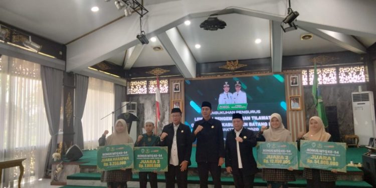 Bupati Fadhil Arief Kukuhkan Pengurus LPTQ 2025–2028
