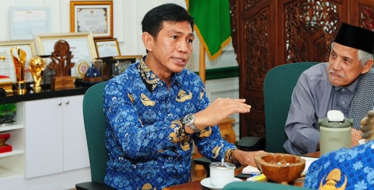 Bupati Fadhil Arief Terima Penghargaan Nasional, Batang Hari Dinilai Berhasil Lestarikan Bahasa Daerah