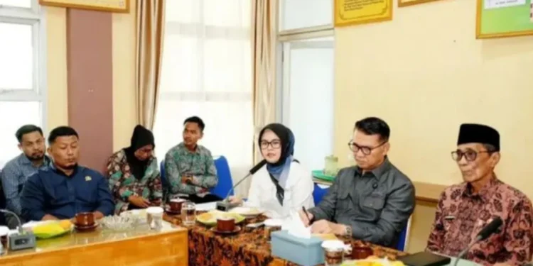 Wakil Ketua DPRD Batang Hari Hadiri Silaturahmi Anggota DPR RI, Bahas Penguatan Pengelolaan Sampah dan Lingkungan